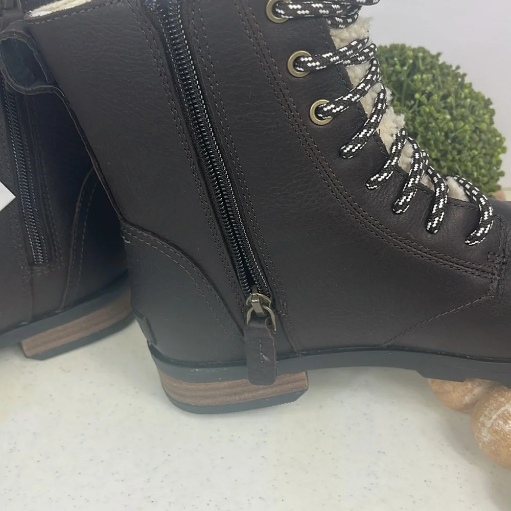 SOREL Emelie Shearling Short Lace-Up Leather Boots Blacken Brown-Sz 8.5